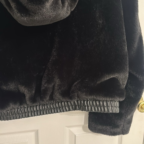 Zara Jacket - Picture 11 of 12